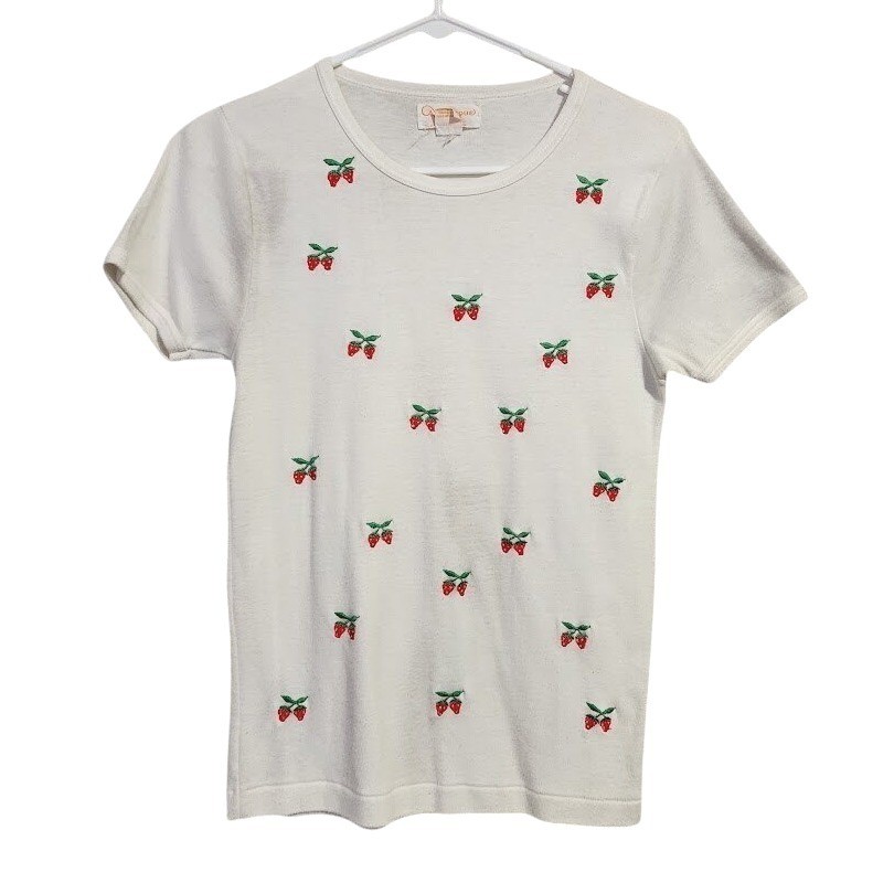 AVANTIQUE VINTAGE 80’s strawberry embroidered fruit graphic baby tee white S