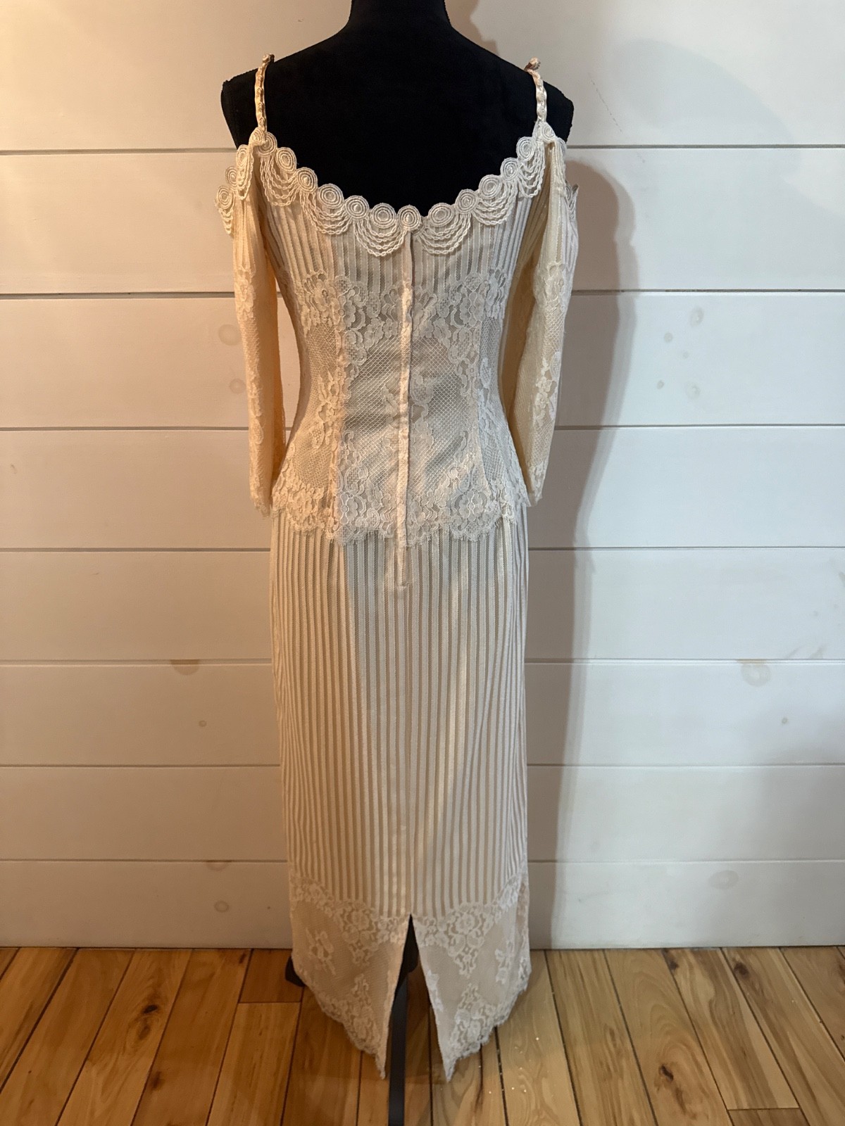 Vintage Y2K Susan Lanes Country Elegance Wedding Ivory Lace & Blush 12