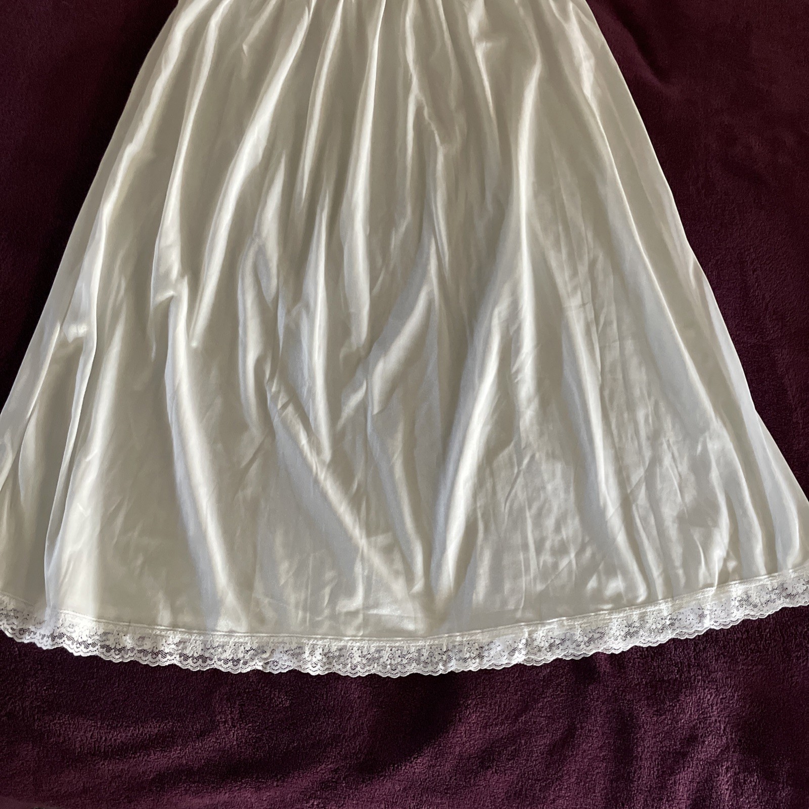 Vintage Velrose Ladies 31” White Half Slip Size 3X NOS Without Tags