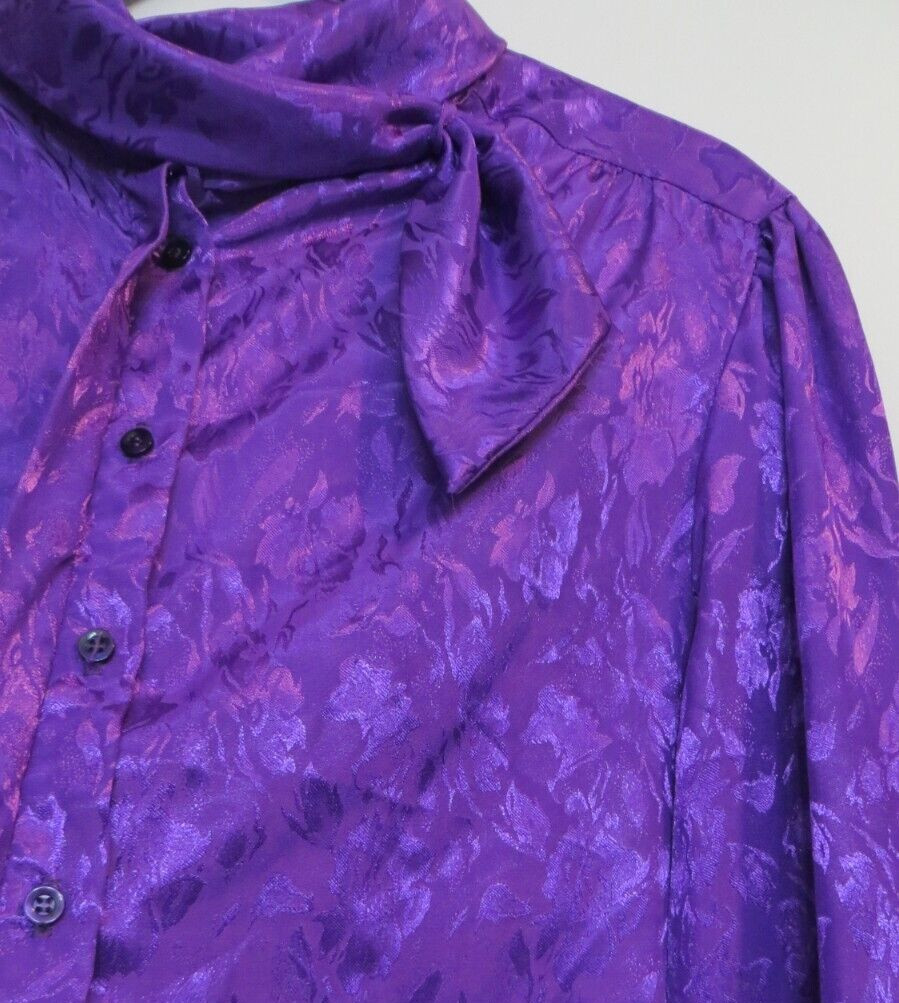 Vintage Lady Caribou Blouse Shirt Women Size 40 XL Button Up Shiny Purple Floral