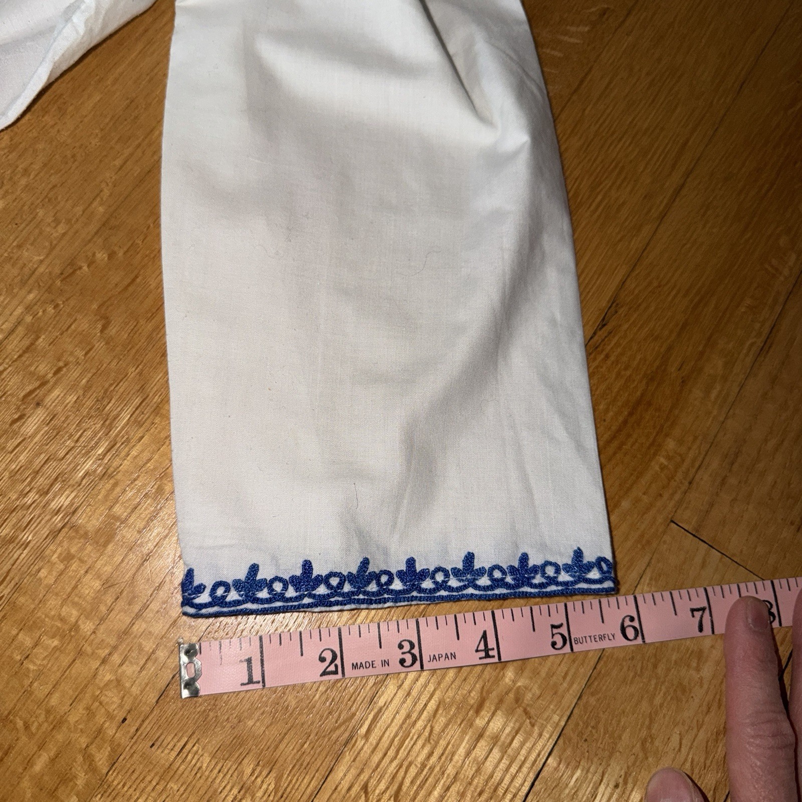 Vintage White Lightweight Linen Blue Embroidery Island Hippie Tunic Top medium