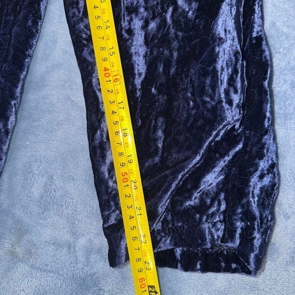 Vintage carol Navy capri pants with elastic waistband and cuffs women size 12