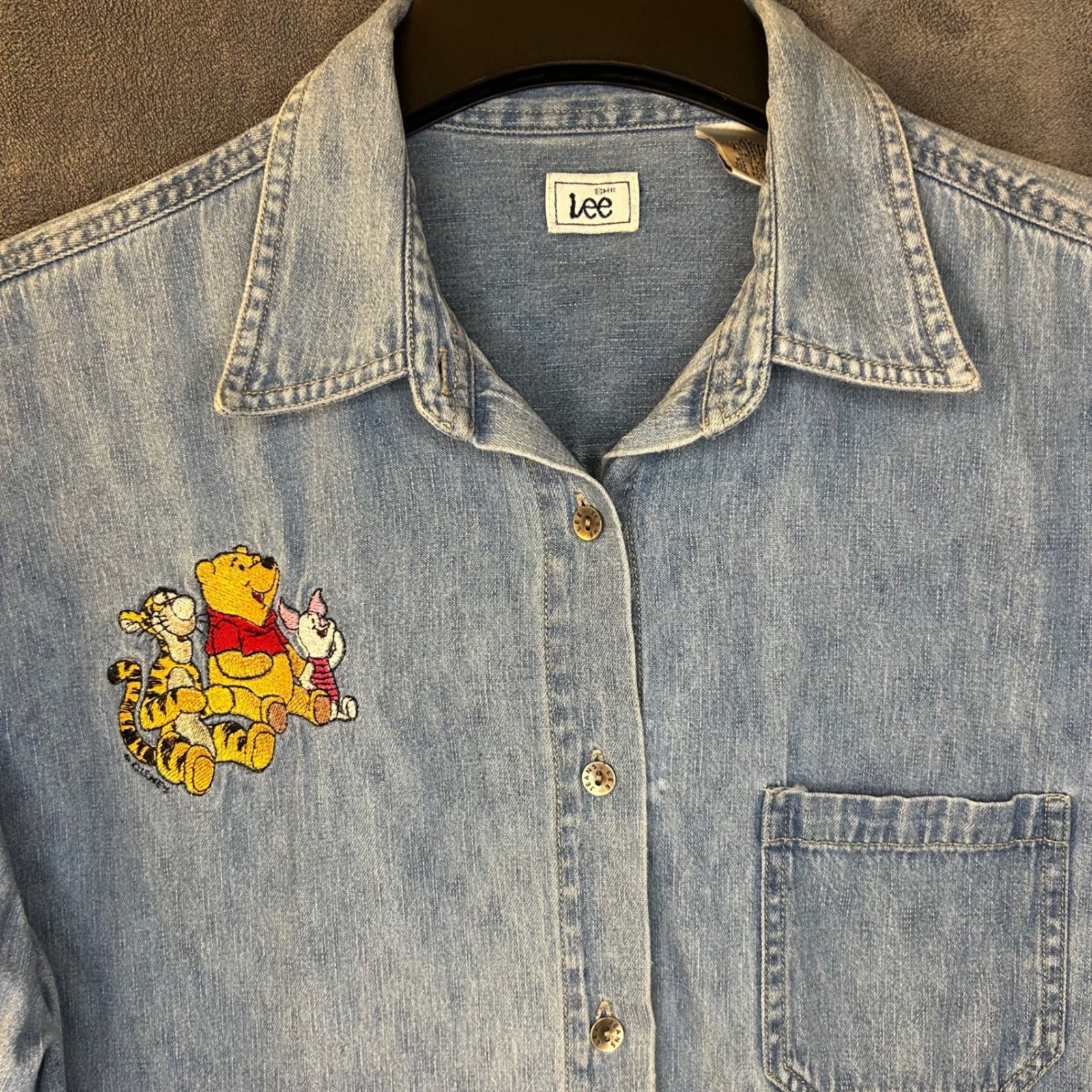 Vintage Disney Winnie the Pooh Womens XL Denim Shirt Light Wash Embroidered