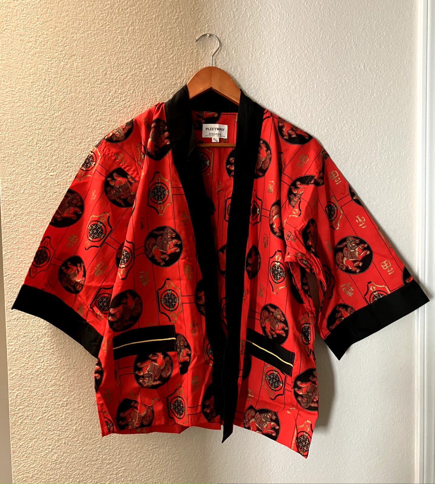Vintage PLEETWAY Kimojama Red Black Gold Kimono Robe Top size 15/16