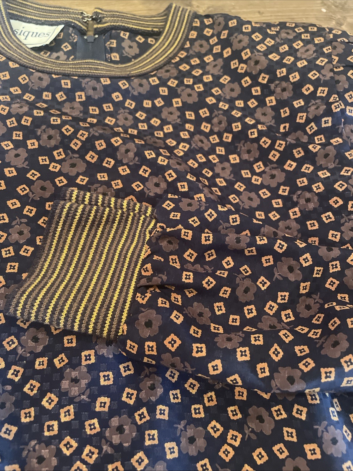 Vintage Classiques Top and Skirt Set Sz 12 Union Made USA