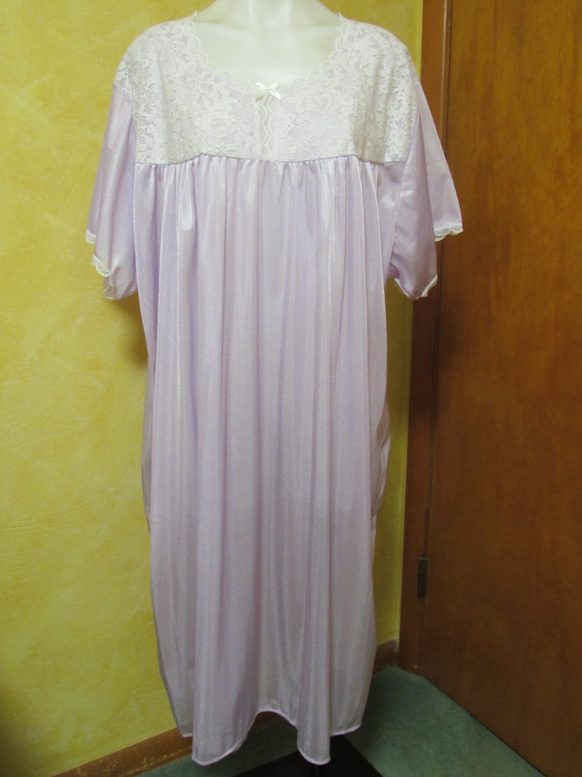 VINTAGE HABAND LILAC PURPLE SILKY SOFT SHEER NYLON WHITE LACE NIGHTGOWN 2X NWOT