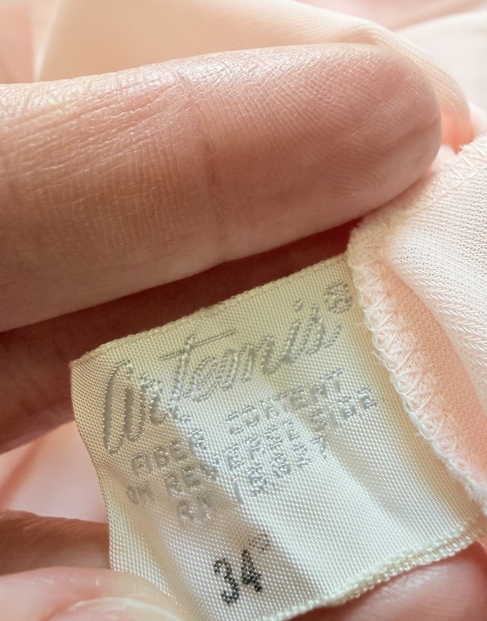VTG 60s ARTEMIS Light Pink Nylon EMBROIDERED CUPS NIGHTGOWN Size 34