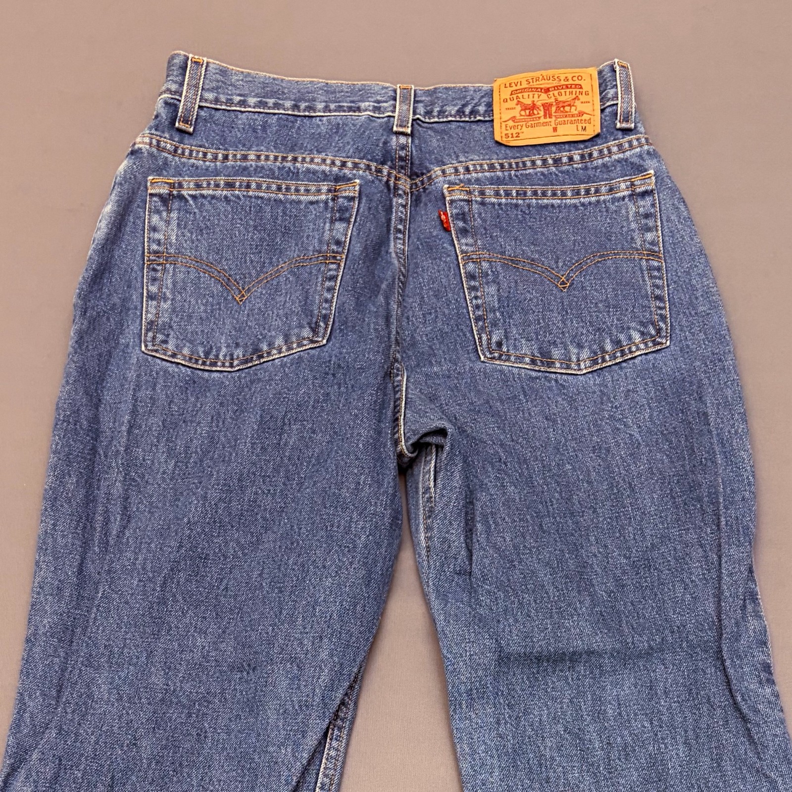Vintage Levi’s 512 Women’s Slim Fit Size 10 Tapered Leg Medium Wash Blue Jeans