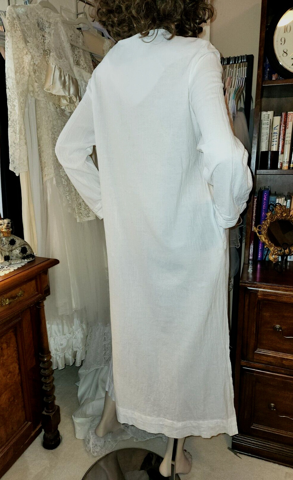 Vtg Georgette Trabolsi Saks Fifth Avenue White Crinkle Hostess Gown Robe Dress S