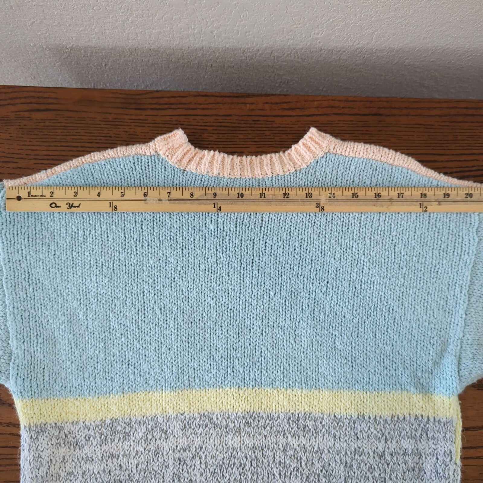 Vintage One Step Up Chevron Pattern Sweater Medium Acrylic Knit