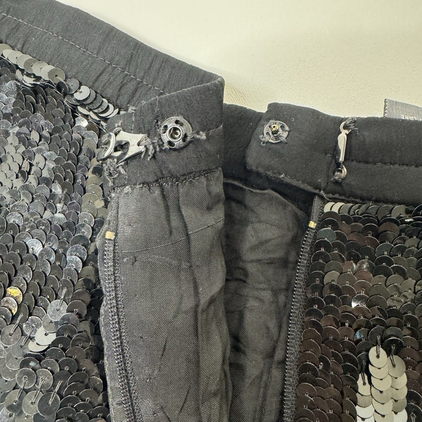 Vintage Modi Womens Medium Allover Sequin Pants 100% Silk Black 80s Glamor