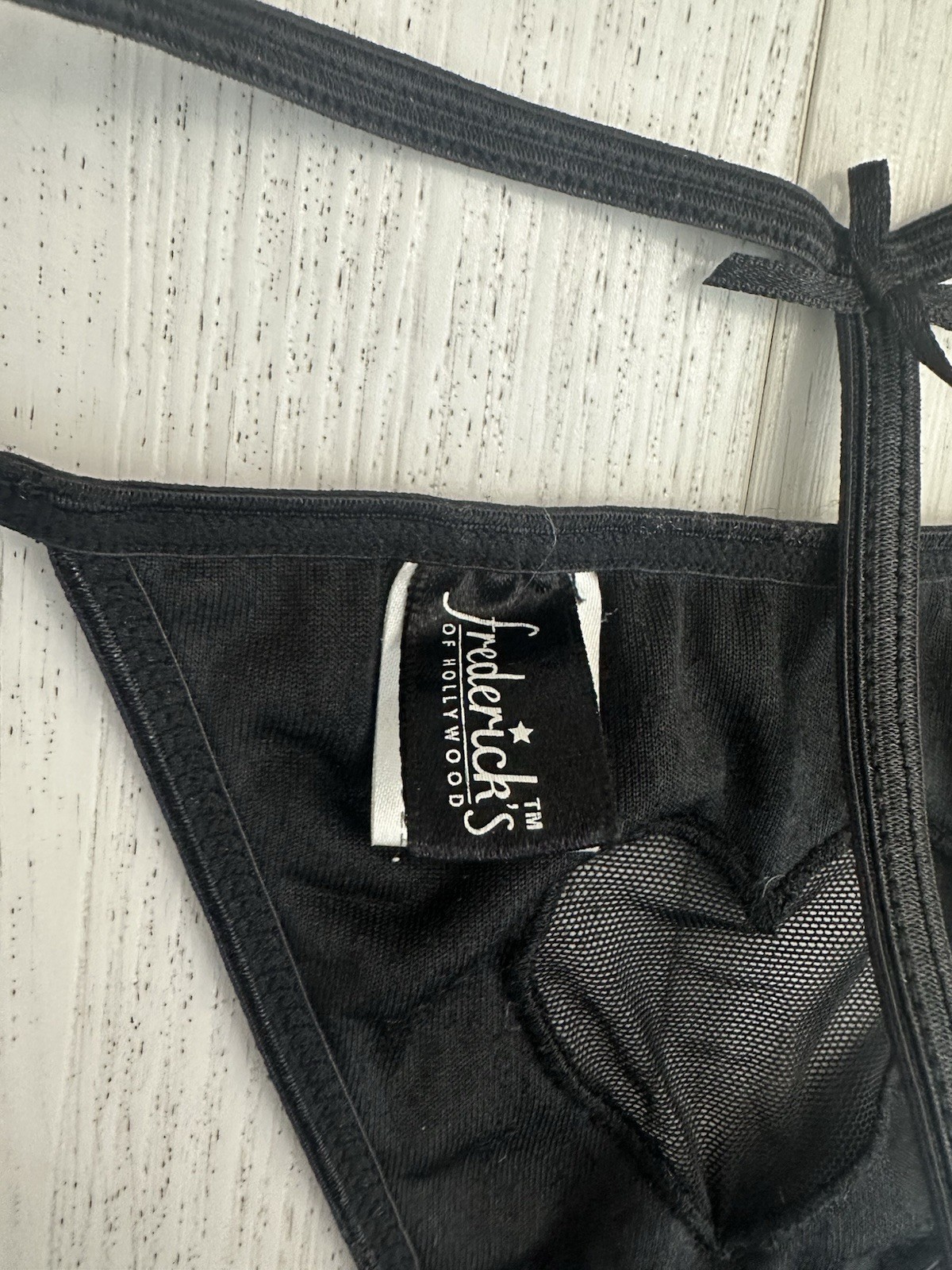 Vintage Frederick’s of Hollywood V-String Thong Sz M Black Bow on Back Heart