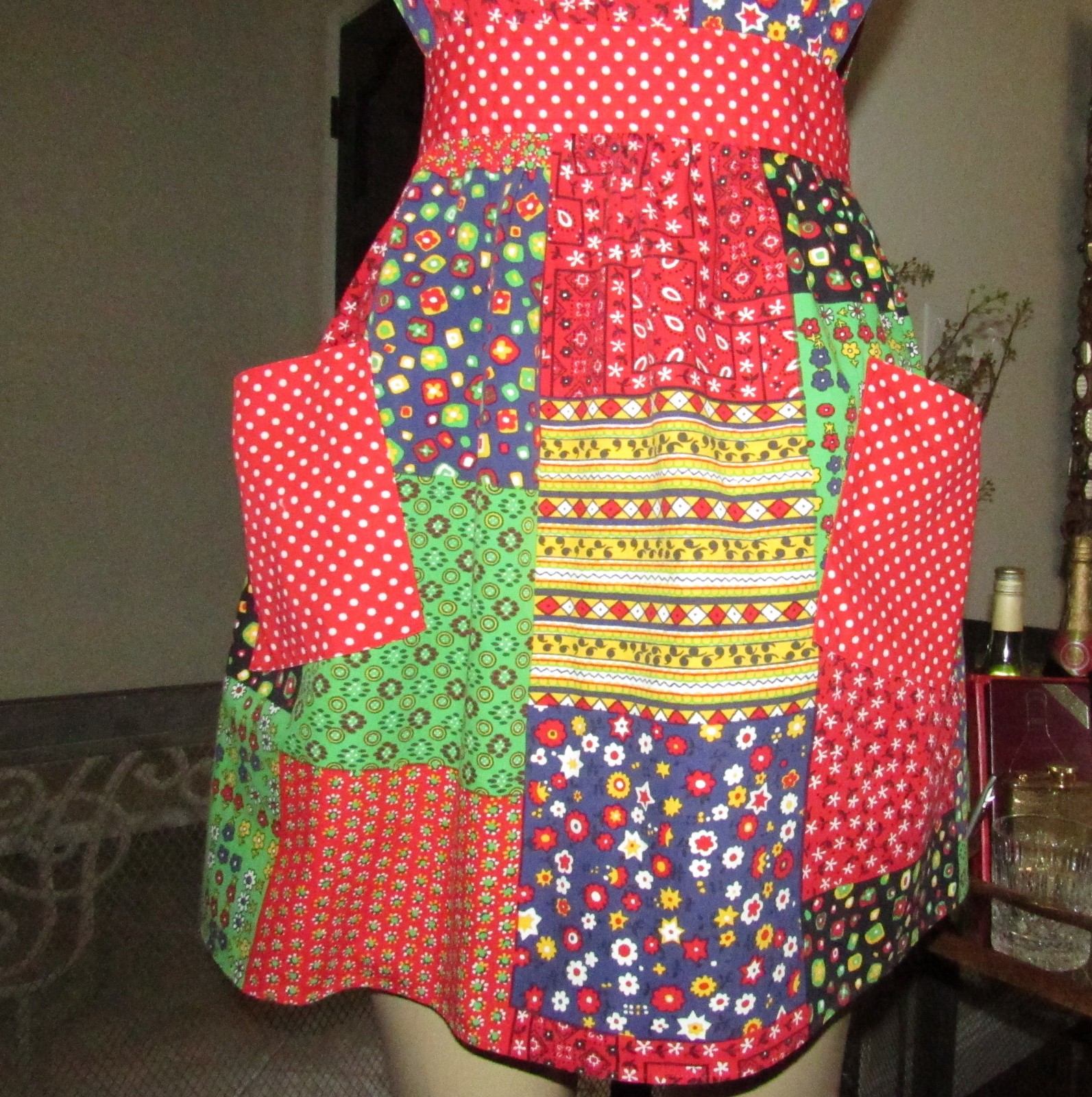 Vtg Design House Patchwork Pinafore Apron Dress Cottagecore w/pockets