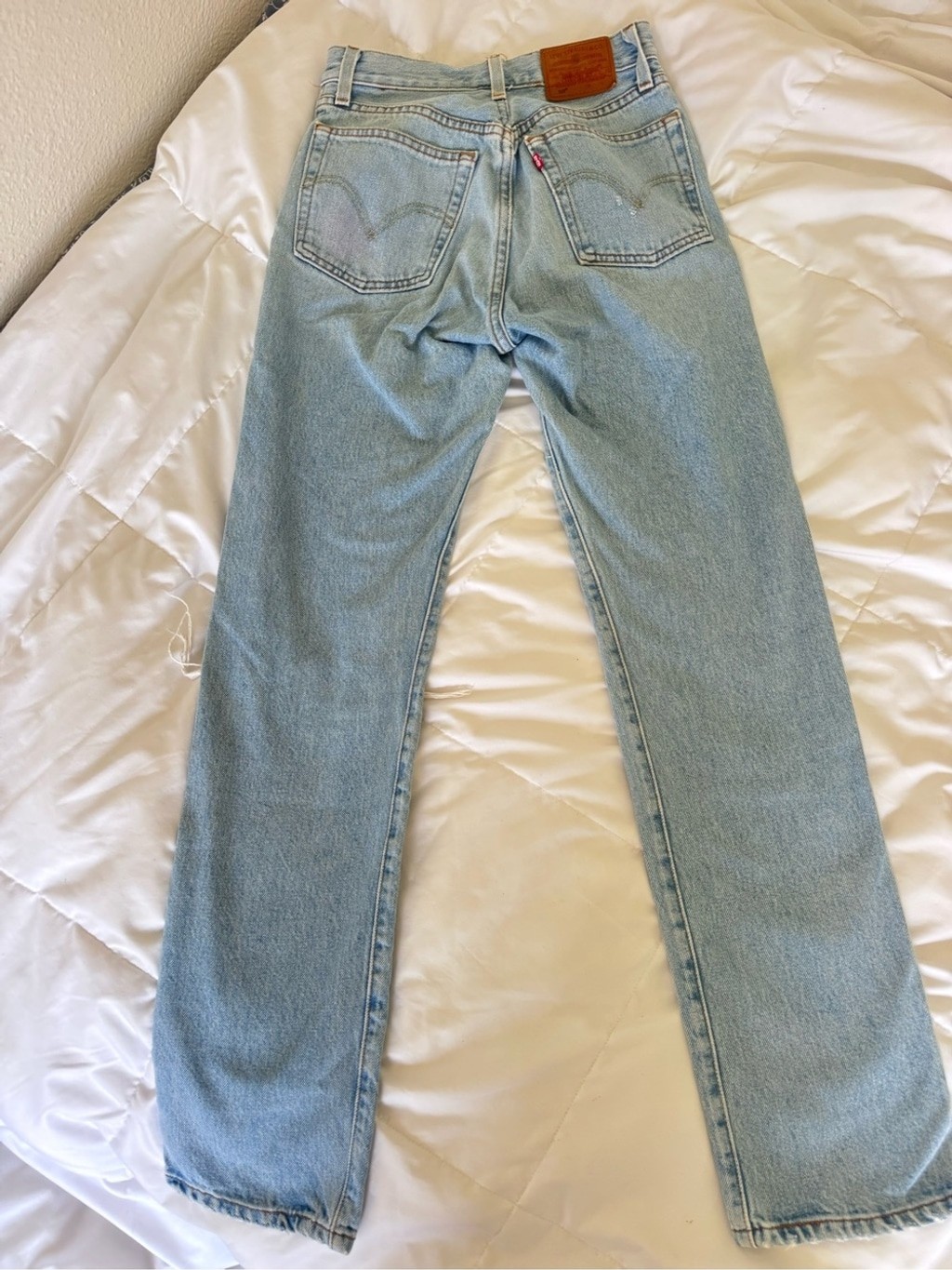 Vintage Levi’s 501 Light Wash Distressed Denim Jeans Women’s Size 0/2 Approx Y2K