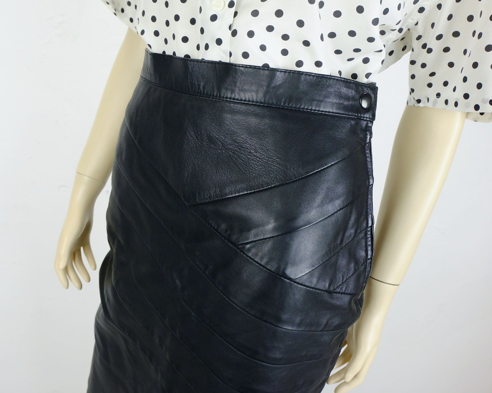 true vintage 80s leather skirt black size 38 pencil skirt pencil skirt