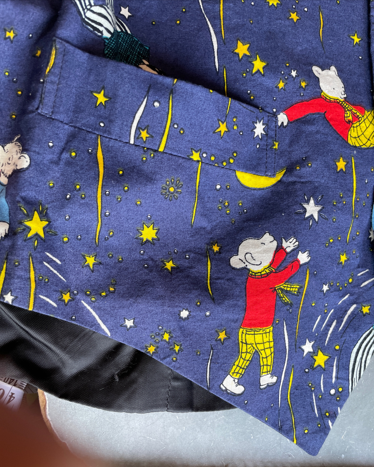 Harrods Knightsbridge Frederick Theak Vintage Vest Size Small S RUPERT THE BEAR