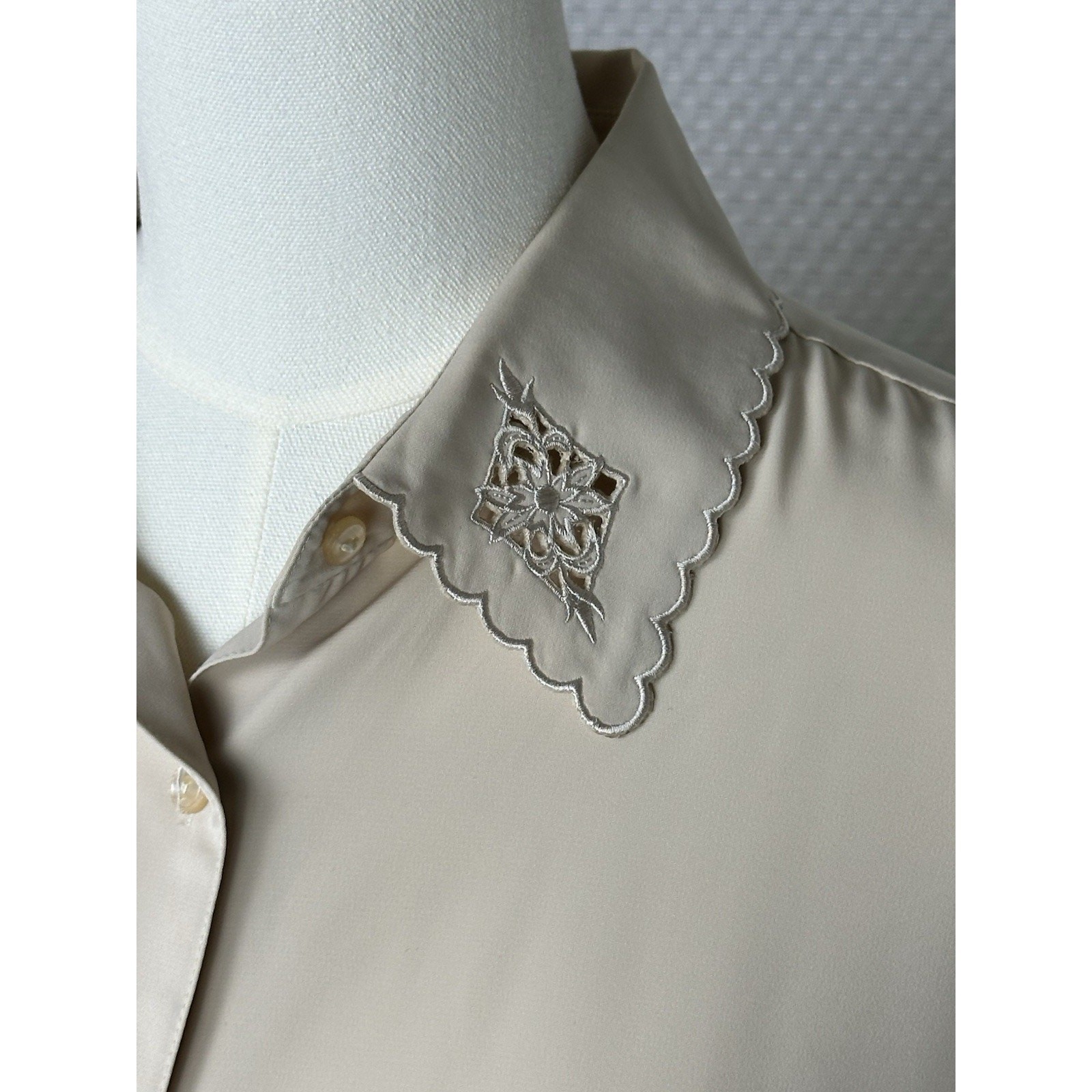VTG N Touch Secretary 1980s Retro Button Up Floral Embroidered Long Sleeve XL