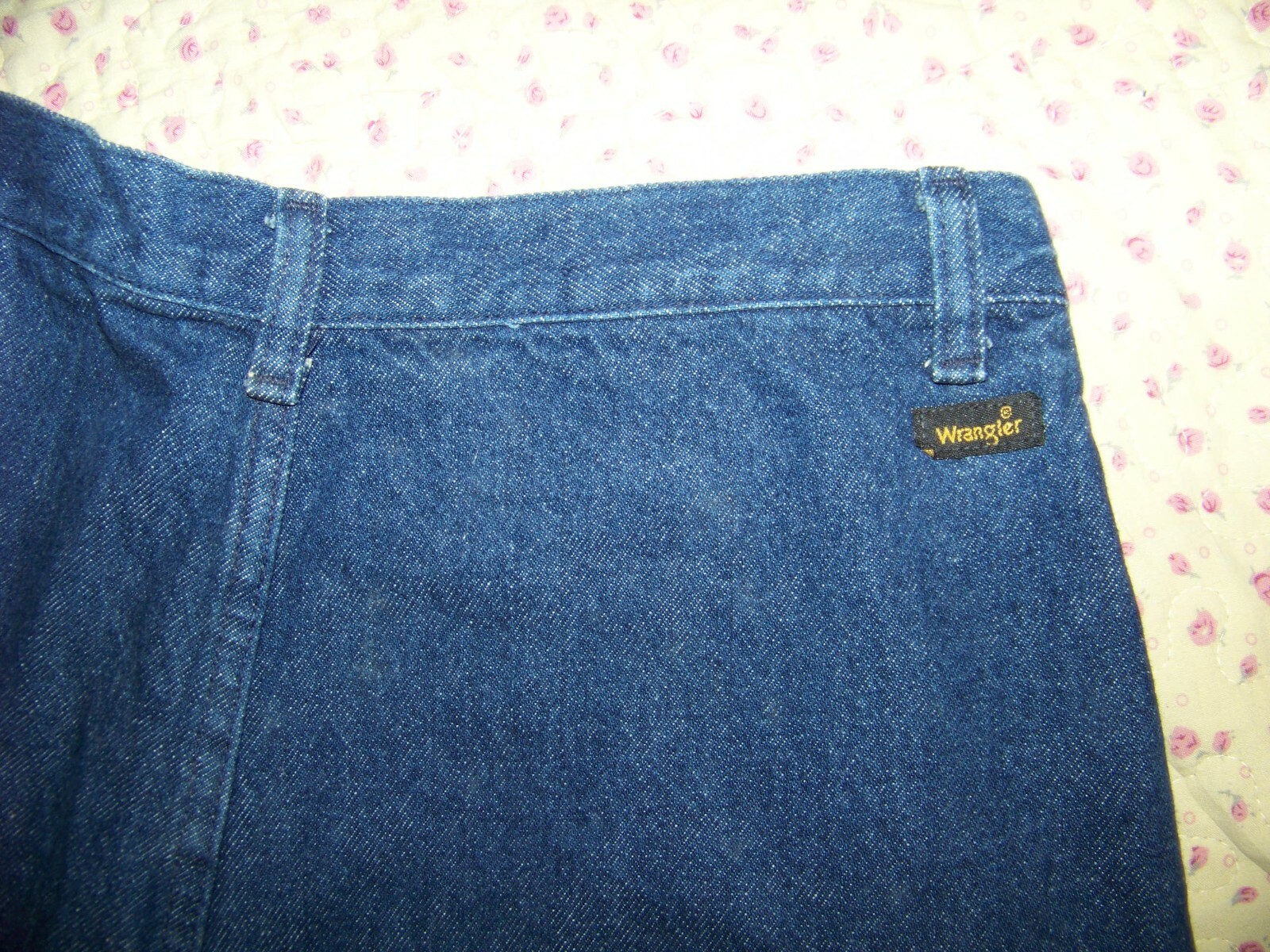 Women’s Vintage Wrangler Jeans – FF307PW – Size 15/16 x 34 (31″ Waist)