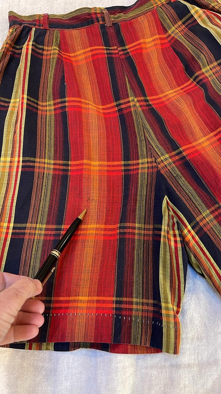 Vintage high waisted Plaid Jog Togs shorts 1950’s early 1960’s