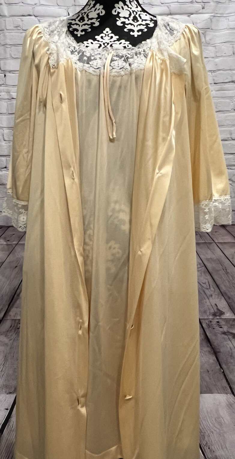 Vtg 80’s MG JC Penney Butter Yellow Nylon White Lace Trim 2 pc Sleepwear Set M