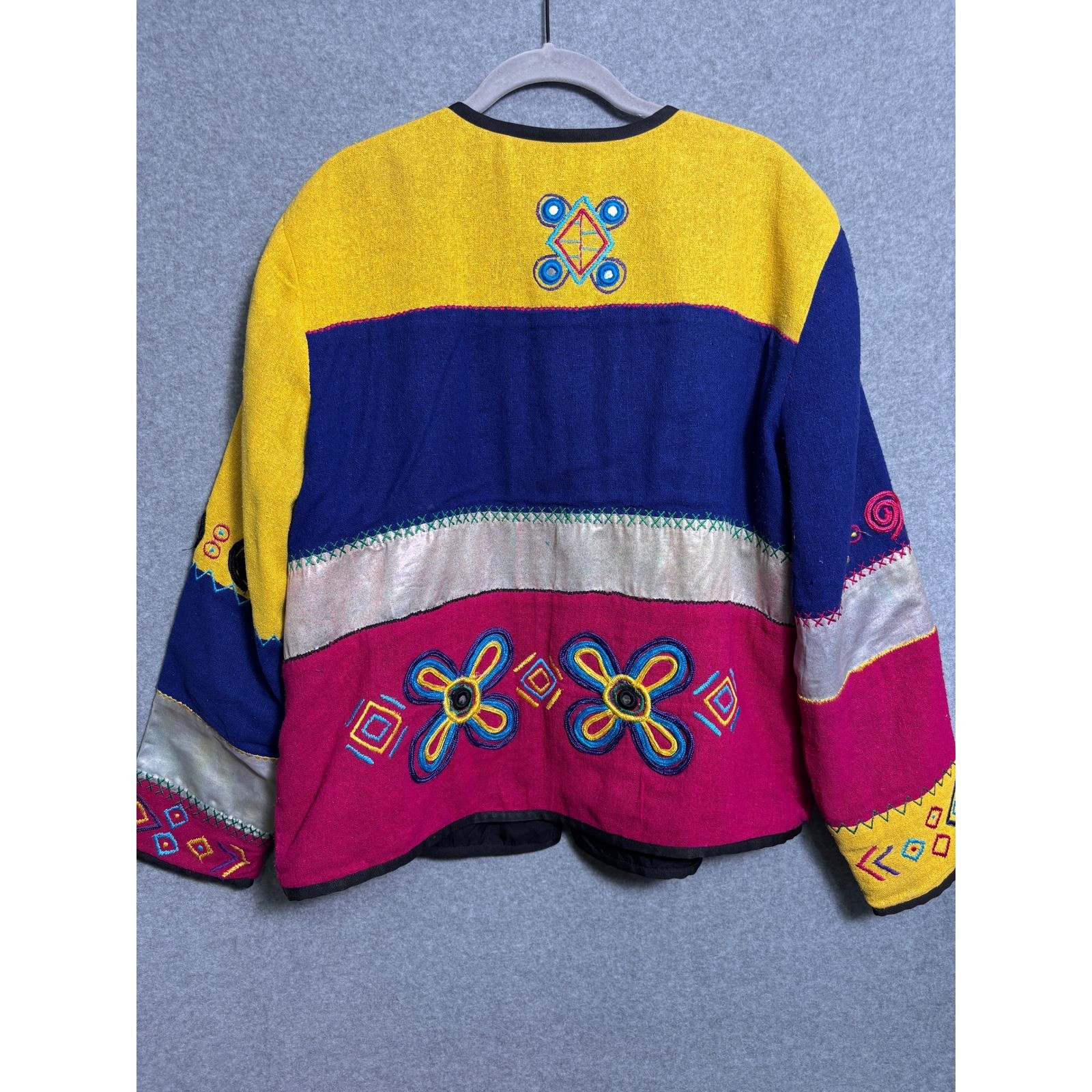 Allure Vintage Art To Wear Embroidered Jacket Colorful Boho Size L 100% Silk