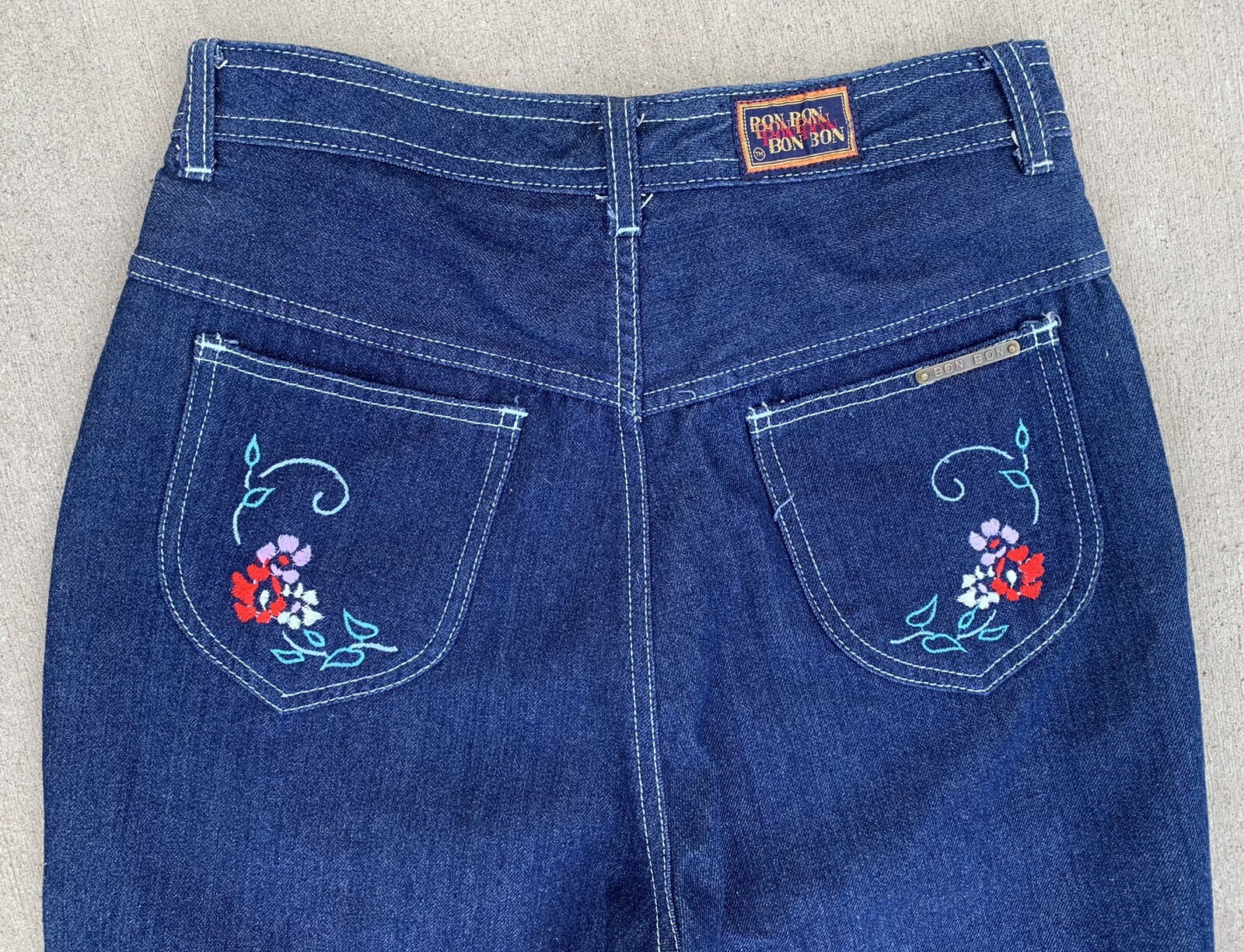 vintage Bon Bon jeans floral embroidered pockets 70s 80s size 15 29 inch waist