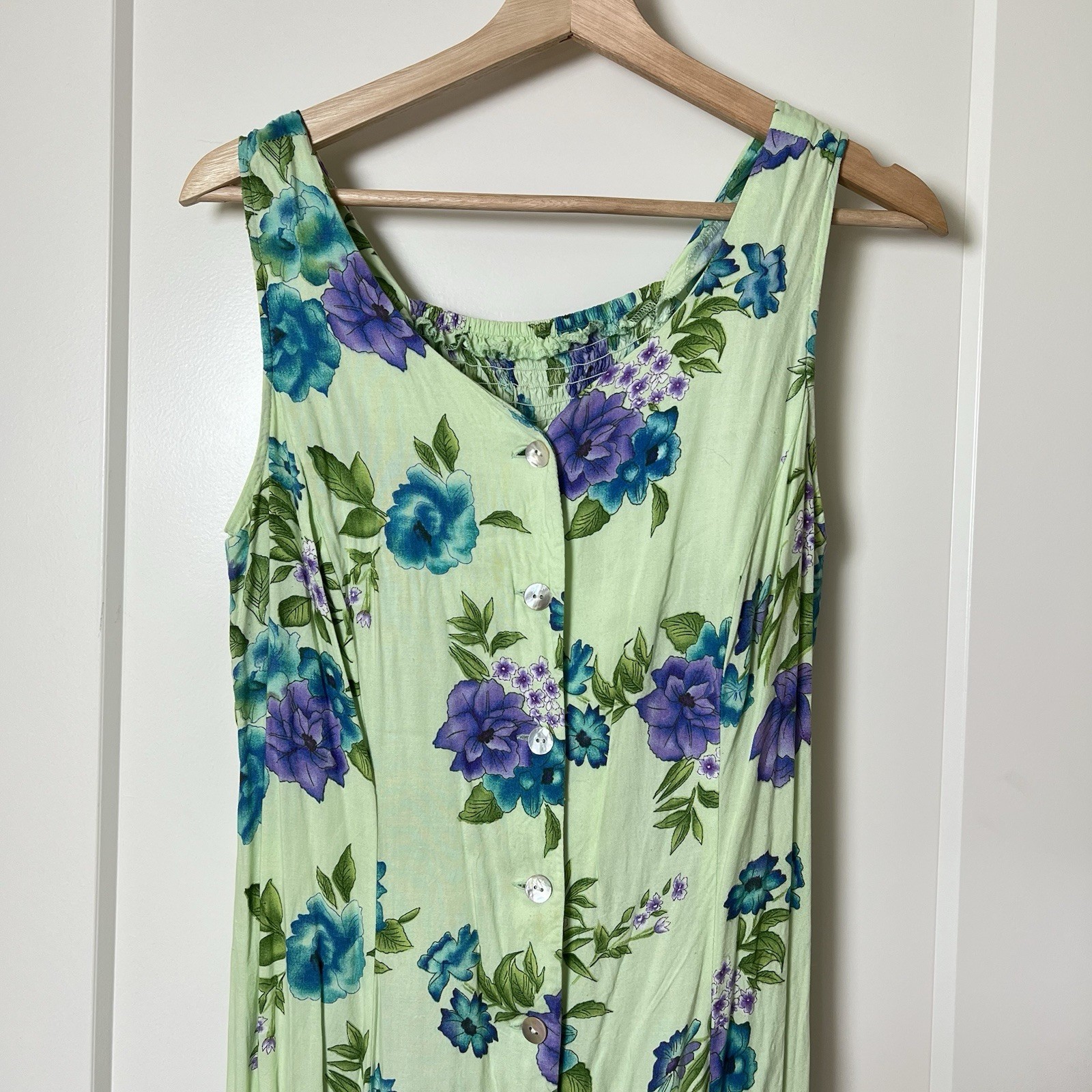 BFA Classics Vintage 90s Floral Tank Maxi Dress Pale Green Purple & Blue Flowers