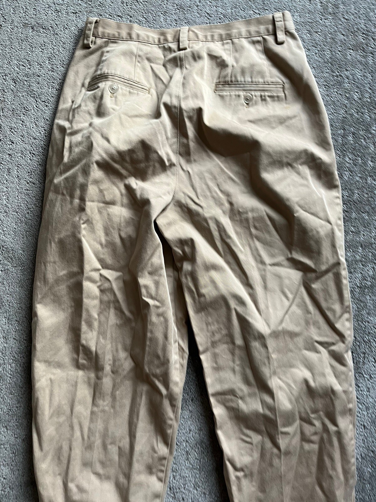 Gap Khakis 10 Long Classic Fit Pleated Wrinkle Resistant Cotton