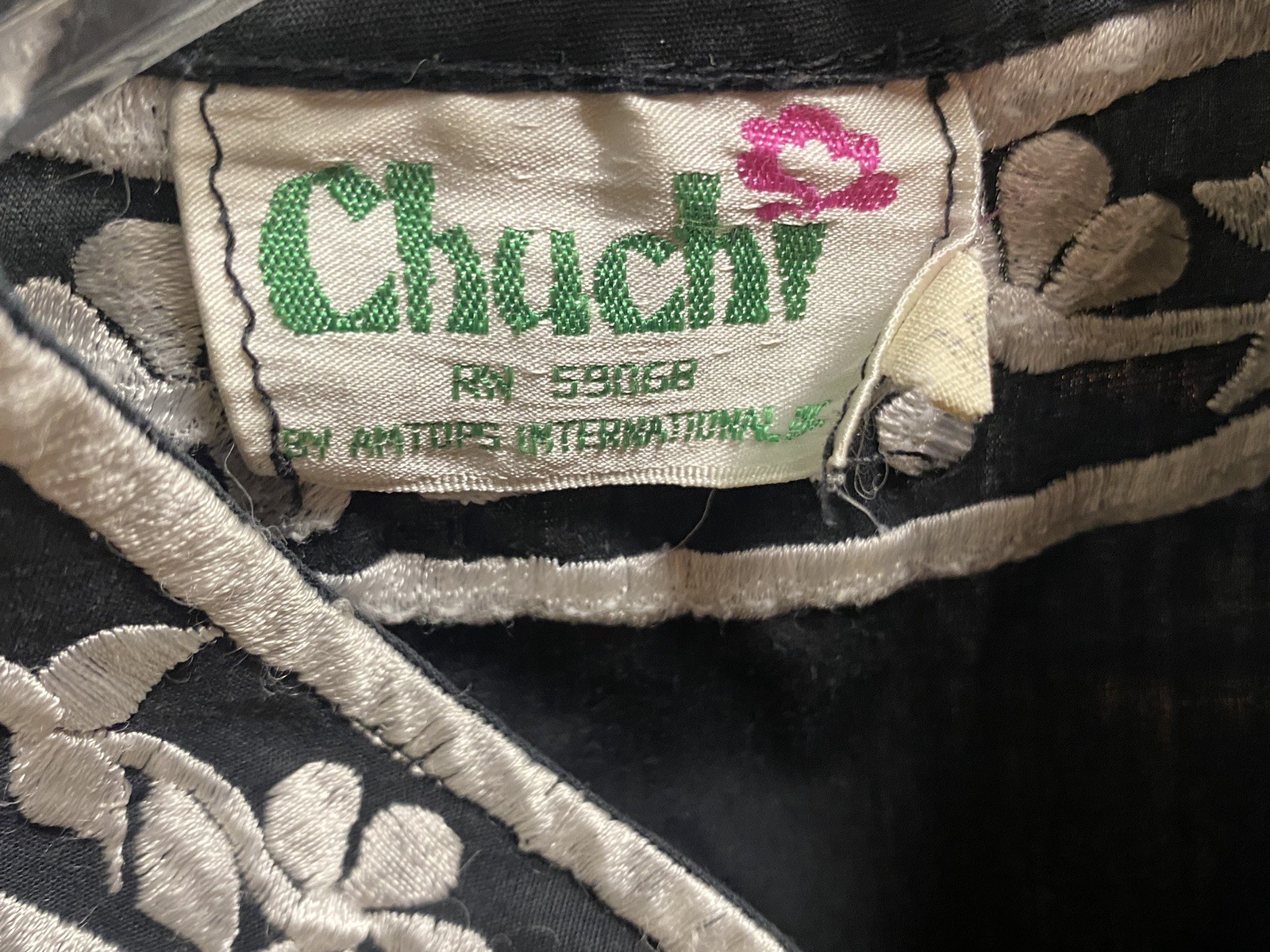 Chuchi By Amtops International, Inc Vintage 1970’s Embroidered Kaftan M Top