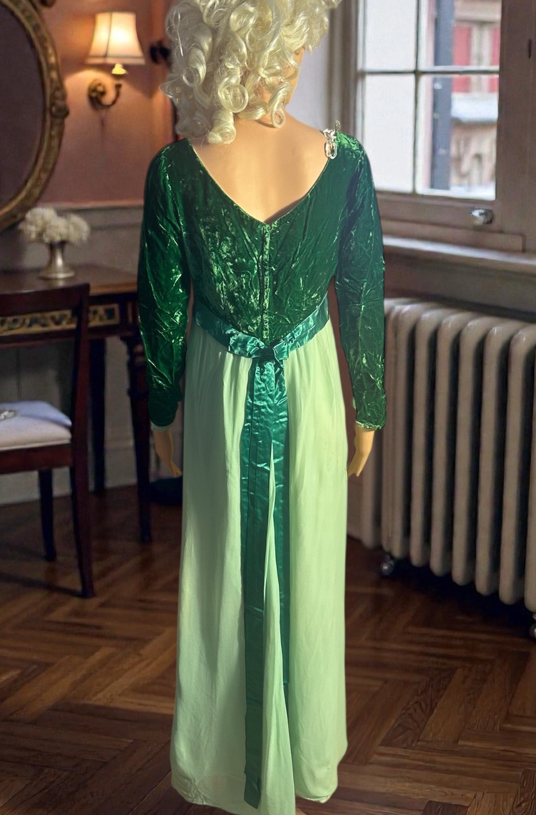 Vintage 1960s Empire Waist Crushed Velvet Maxi Dress Gown Emerald Green M-L 30w