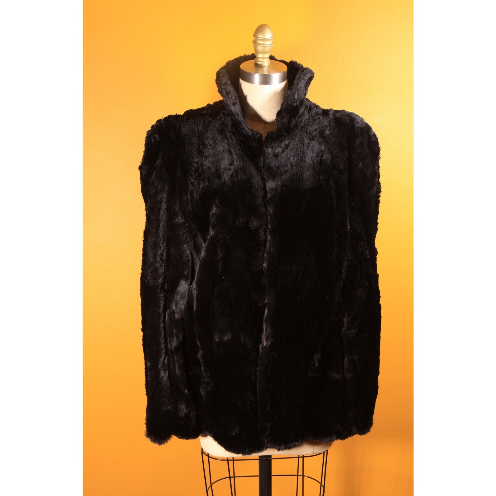 1940s Sheared Black Beaver Fur Cape by McDaniel’s -M-L