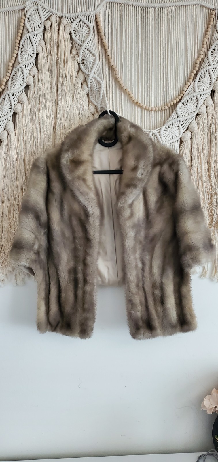 Vtg Mink Stole Gray/Beige Satin Lining Shoulder Straps One Size