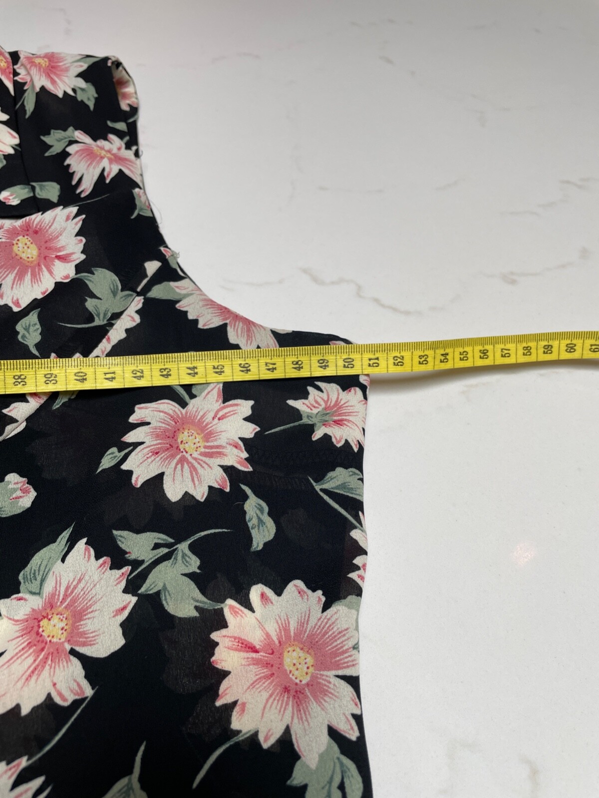 Vintage Positive Influence Floral Dress S14 Button Closure Feature Back