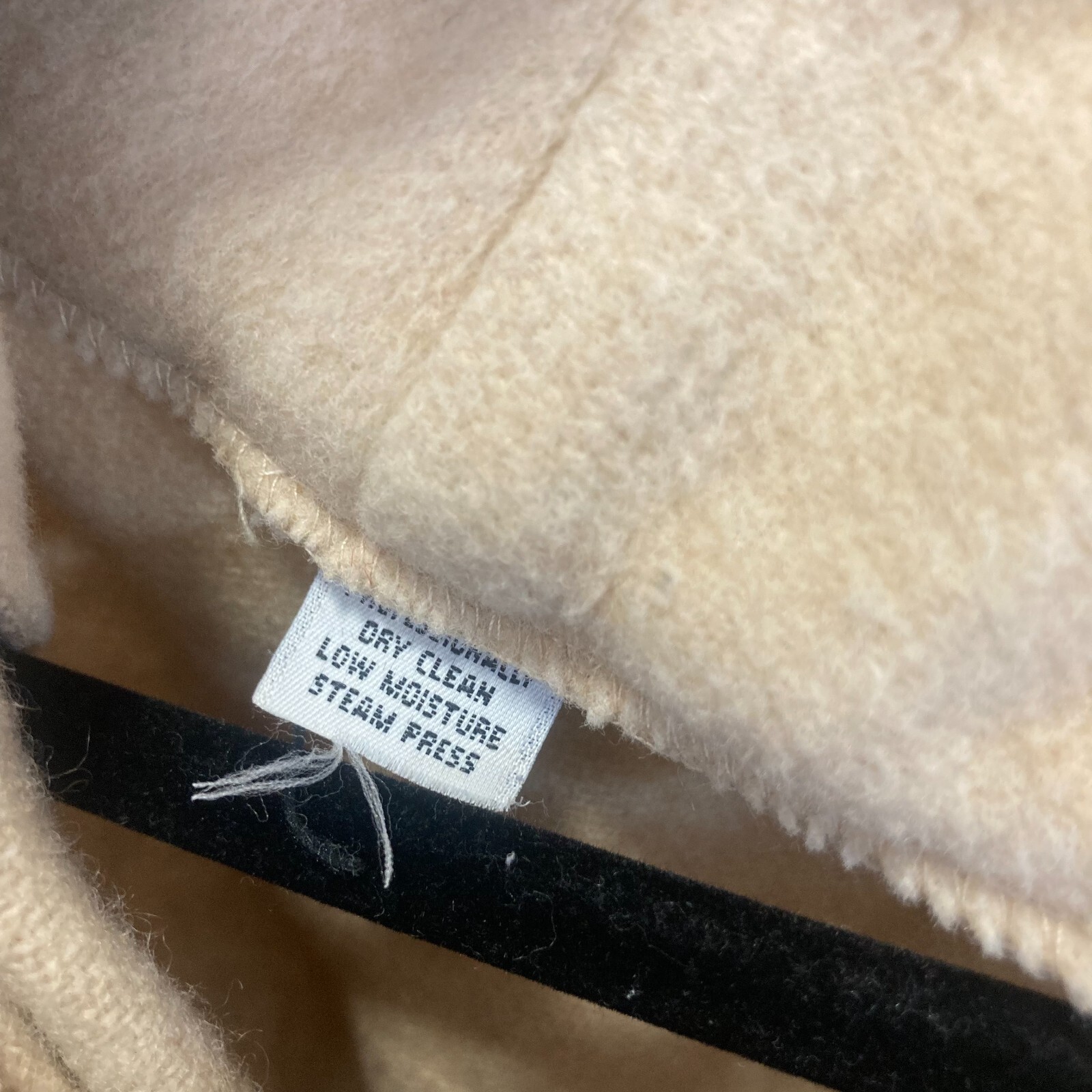 Vintage Central Park Oversized Wool Cape One Size Lagenlook Cowl Wrap Beige RARE