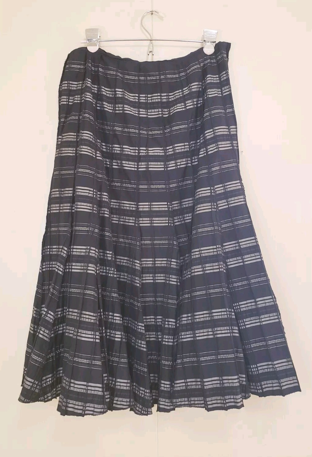 Vtg Carlisle Womens 10 Midi Skirt Pleated Black Silver Stripe A Line Flare Retro