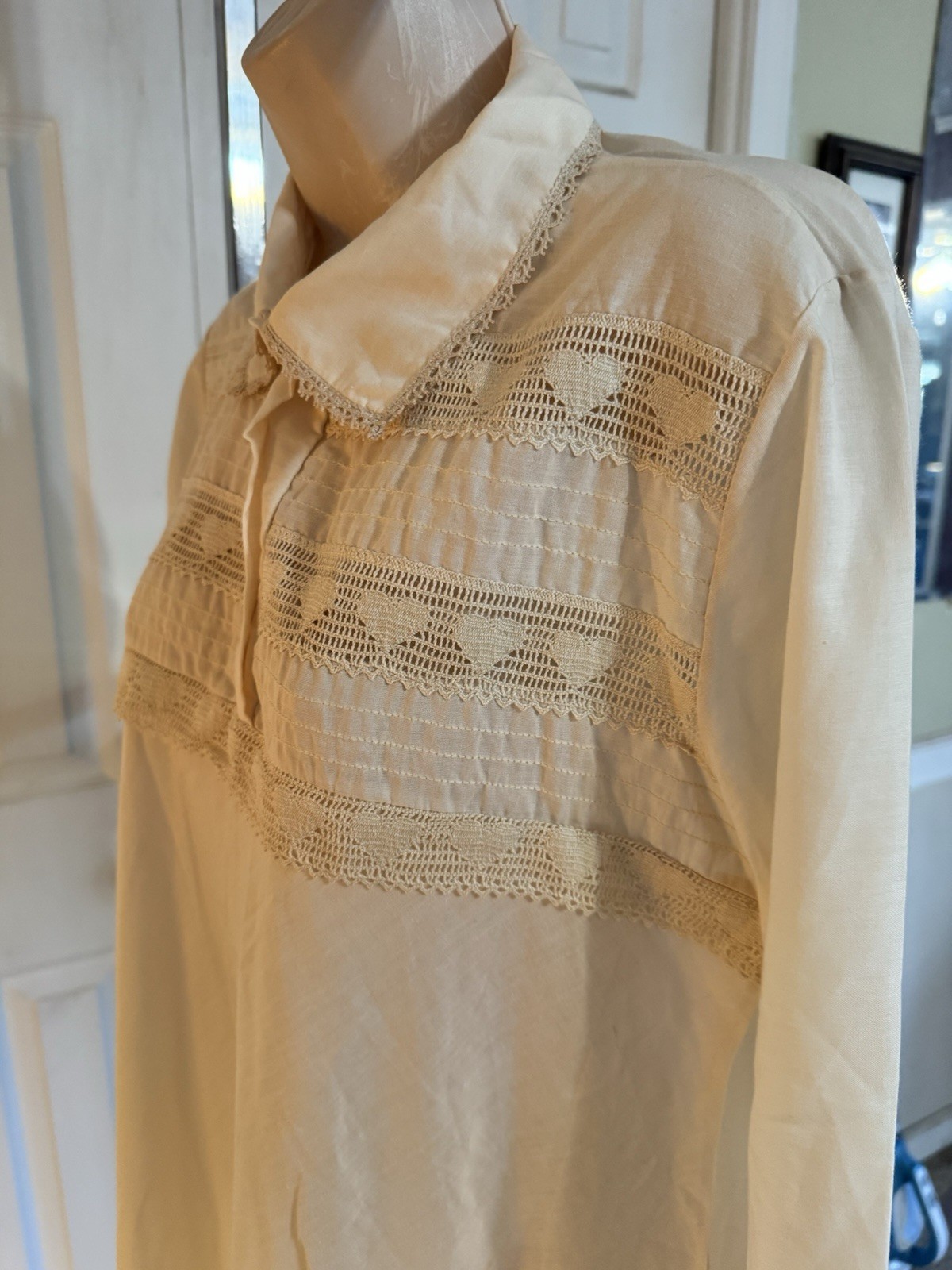Vintage Victorian Lawn Nightgown Almond Beige Cotton Collar Lace long sleeve M/L