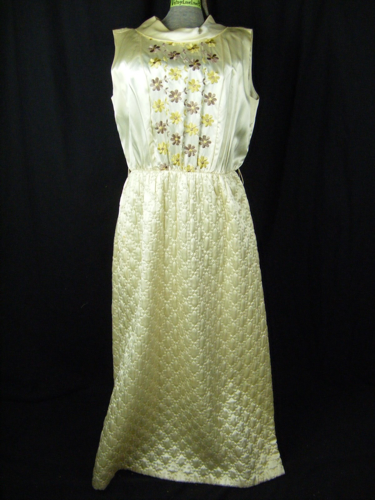 Vtg 60s Cream Satin Floral Embroidered Quilted Long Dress-Bust 44/L
