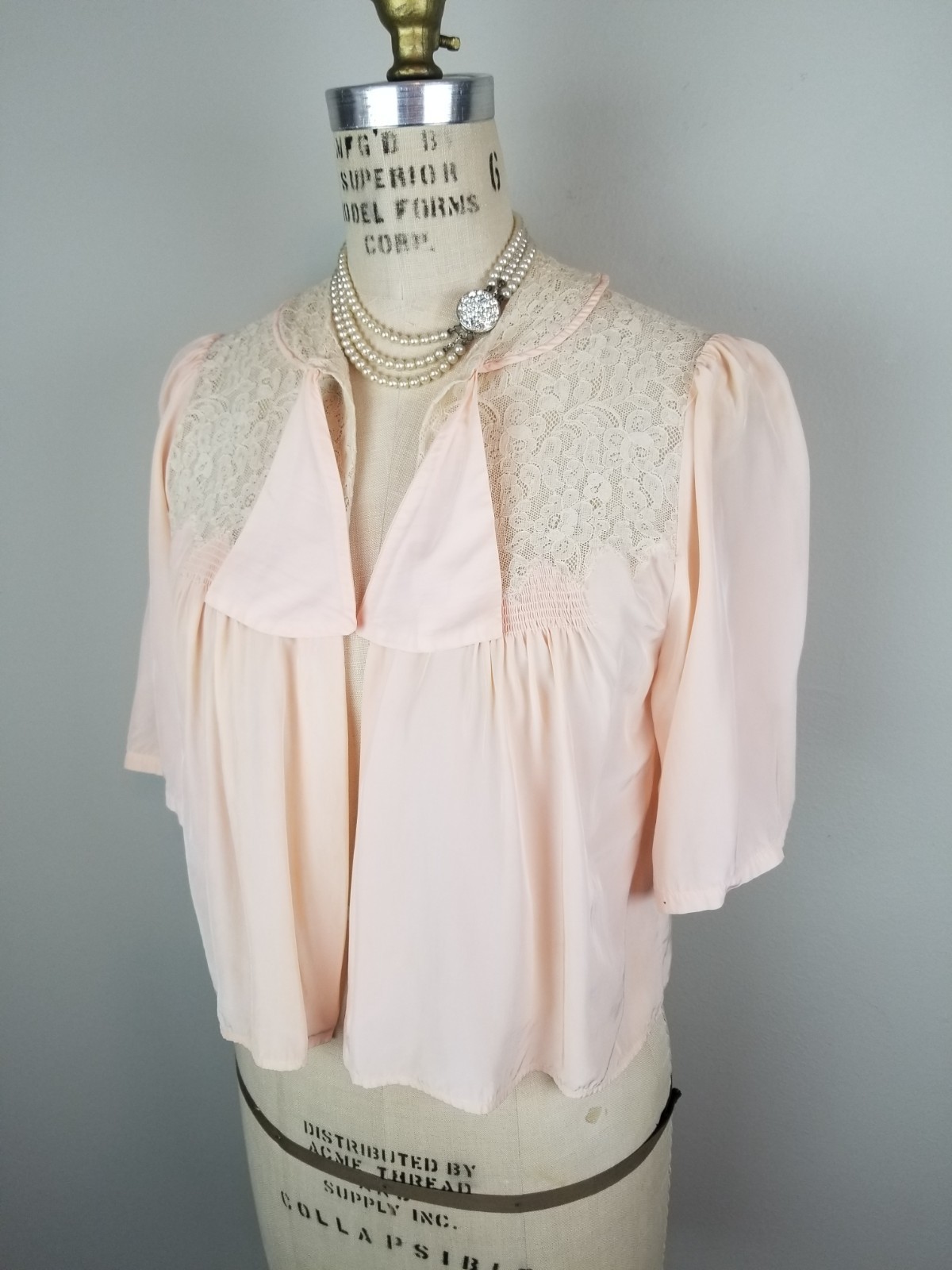 Vintage 1940’s Luxe Peach Satin & Intricate Cream Lace Boudoir Bed Jacket