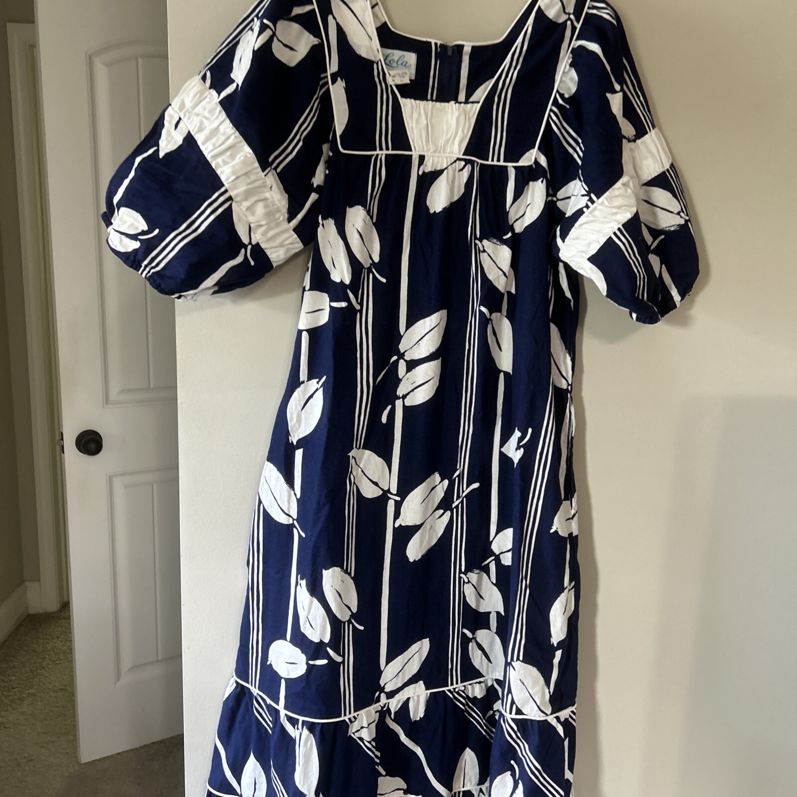 Vintage Lola Hawaii Tierd Maxi Dress With Balllon Sleeves Sz 16 Tall ,Pockets