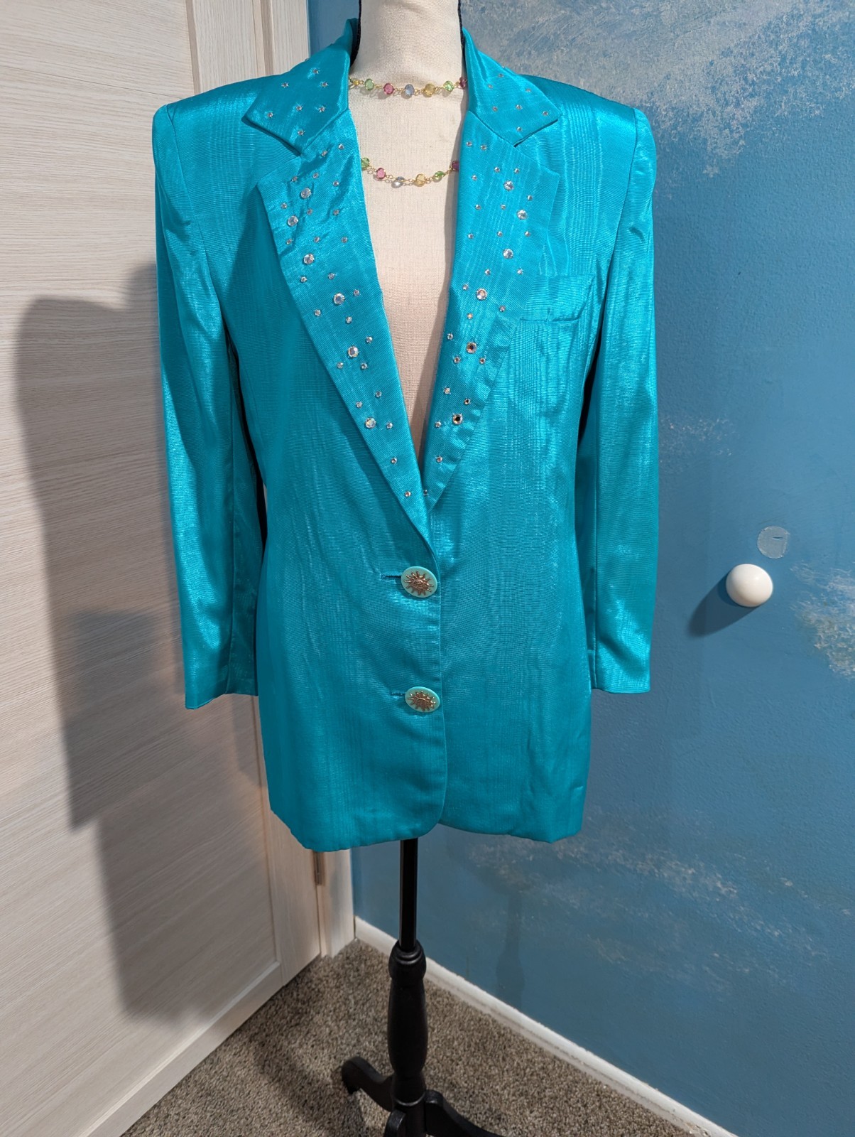 CRISCIONE Vintage Turquoise Blazer Embellished. size 6P. Made in USA