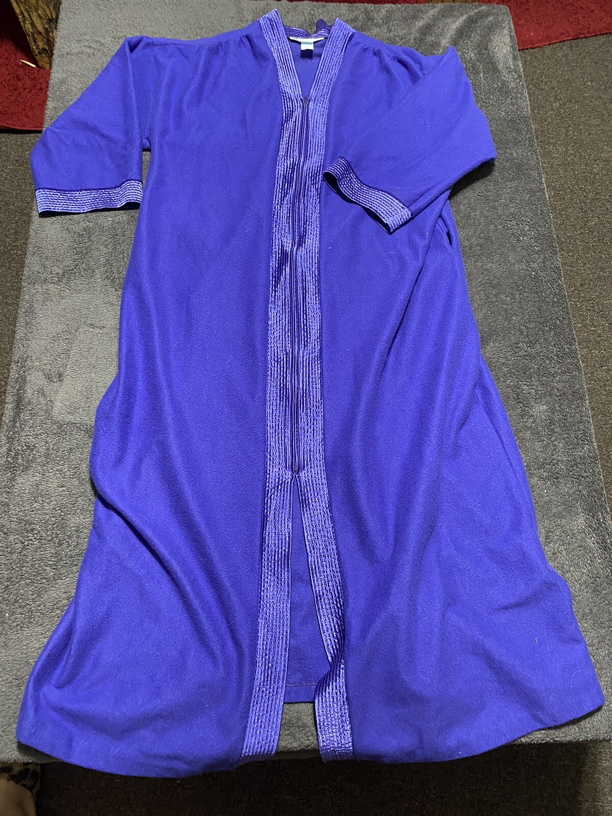 Vintage Wolverine robe house coat Purple trim Size L 16-18 euc e1650