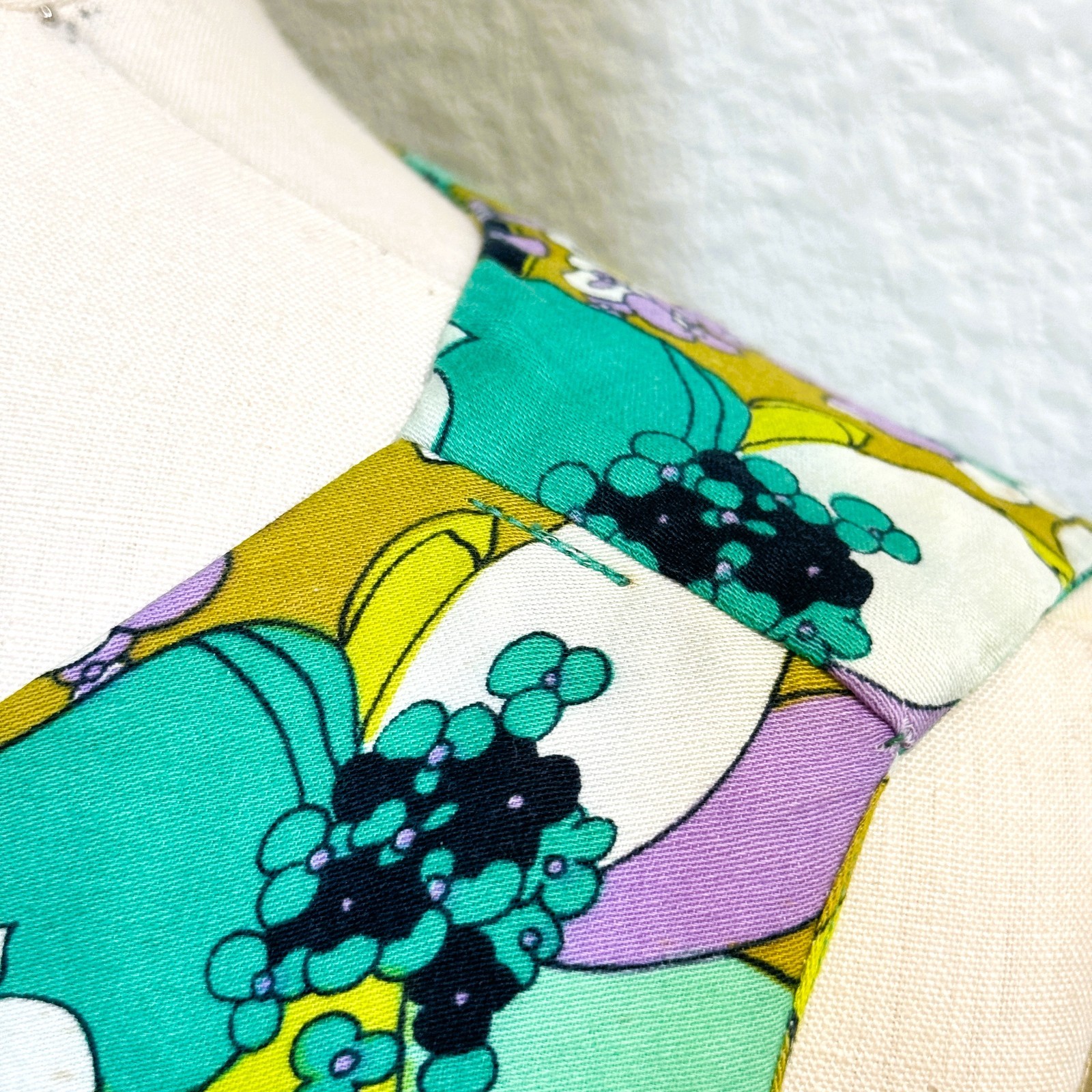 Vintage 1960s Green, Purple, Blue Floral Mini Shift Dress Small S
