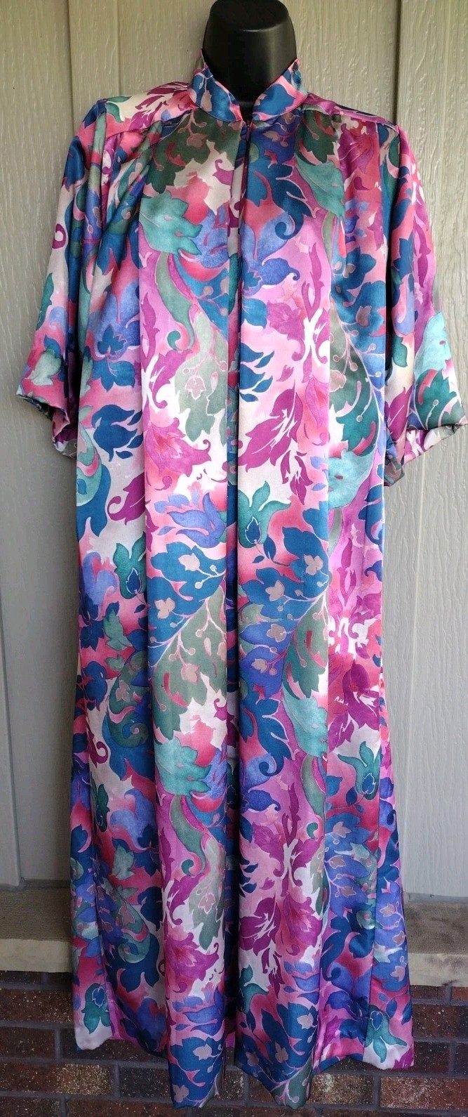 Vintage 80s Ariel MOD Hawaiian Print Colorful Housecoat Robe Petite Small