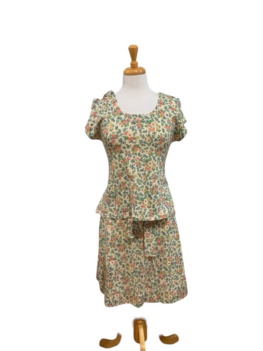 Vntg 70’s Women’s homemade Floral Skirt Set in Beige and Pink size Small