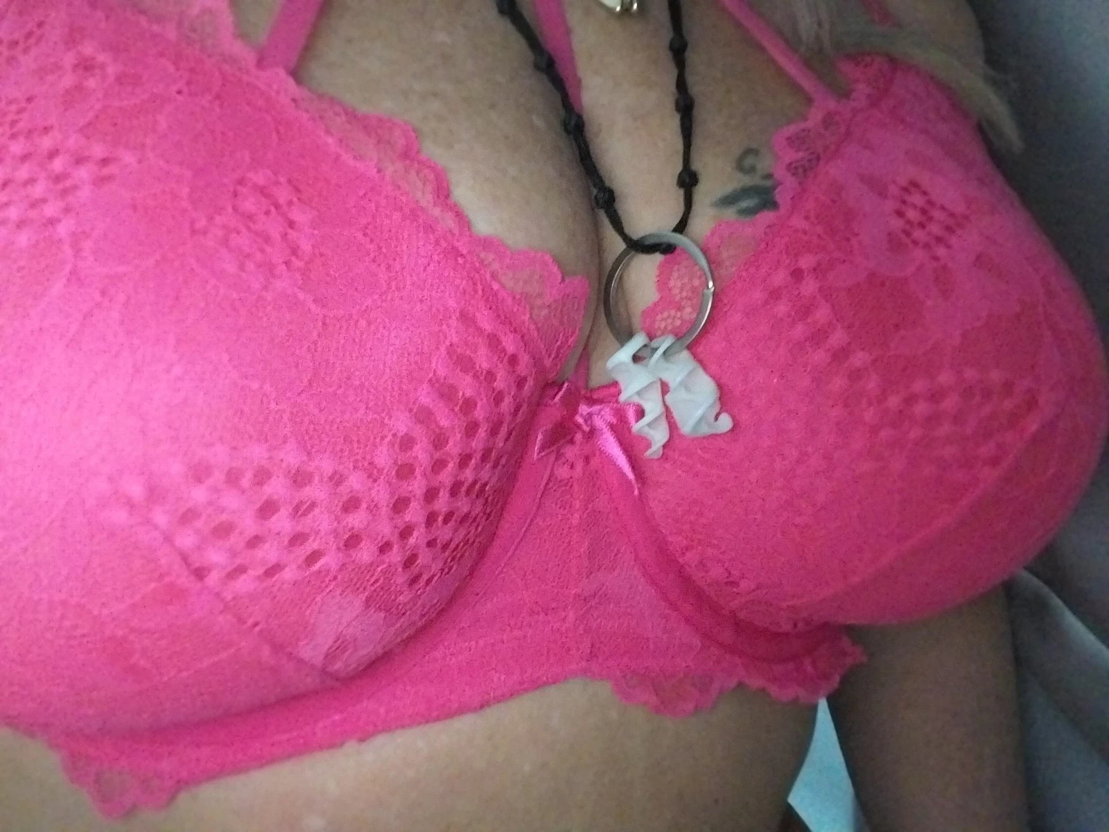 VTG HOT PINK LACY STRAP Cage UW PUSH UP Boost BOMBSHELL GLAM BRA 38G NEW