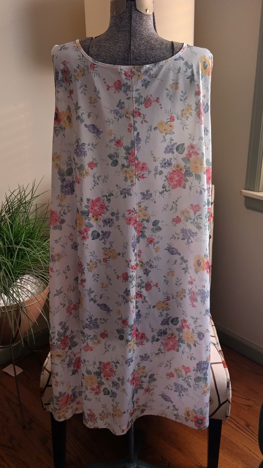 Vintage Vanity Fair Floral Nightgown XXXL 3X Romantic Sleeveless 100% Polyester