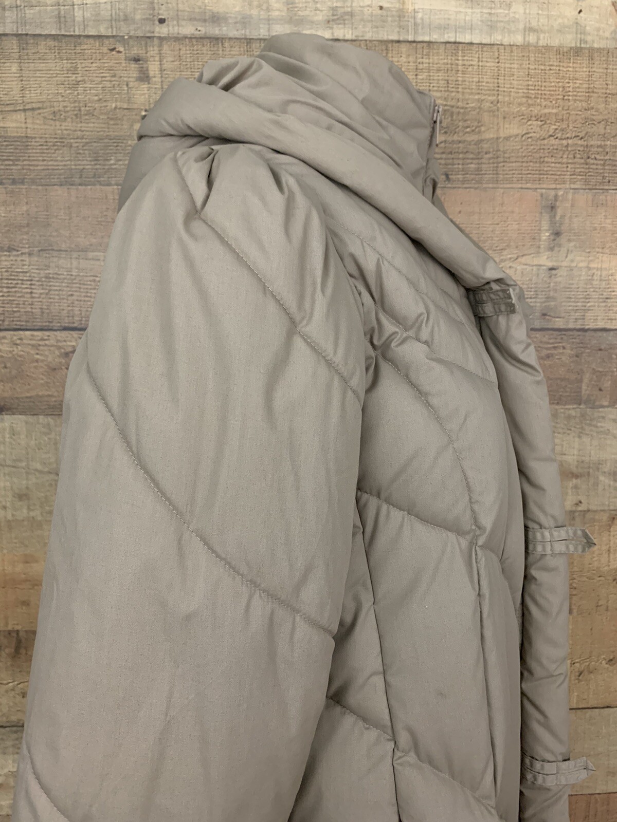 Vintage 1980’s Foxland Lanson Quilted Down Filled Coat Size Large Hooded