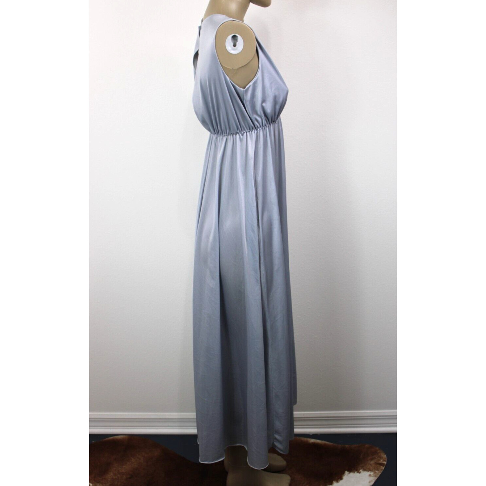 Nightgown Size S Vintage 70’s Silver Gray Satin Silky Long Full Flowy Women’s