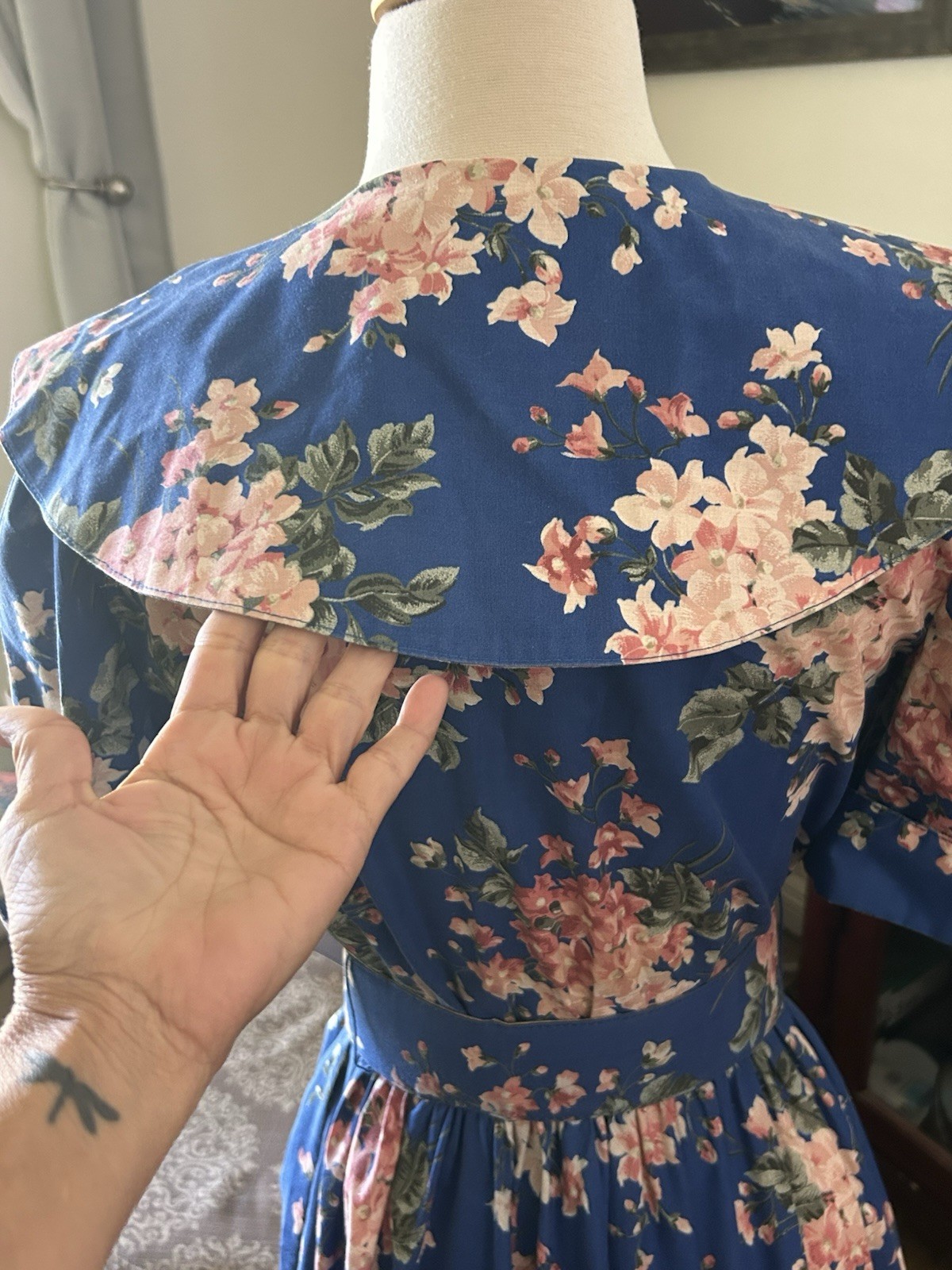 Vtg 80’s Carol Anderson CA blue floral hydrangea tea dress w/ belt size 5/6