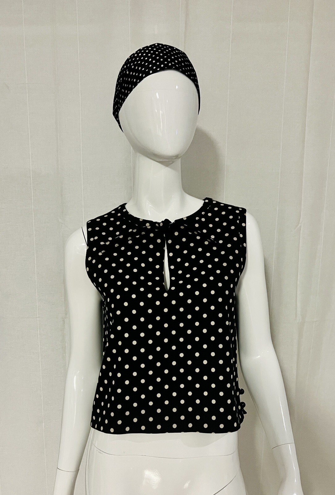 Valentino Miss V Sleeveless Black Off-white Polka Dot Sleeveless Vintage Top 44